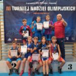 Turniej Nadziei Olimpijskich - zawodniczki i zawodnicy LKS Mazowsze Teresin z trenerem Ryszardem Śliwińskim